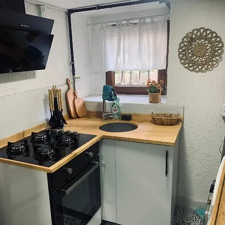 Cozy Hideaway In The Center Of * 이스탄불